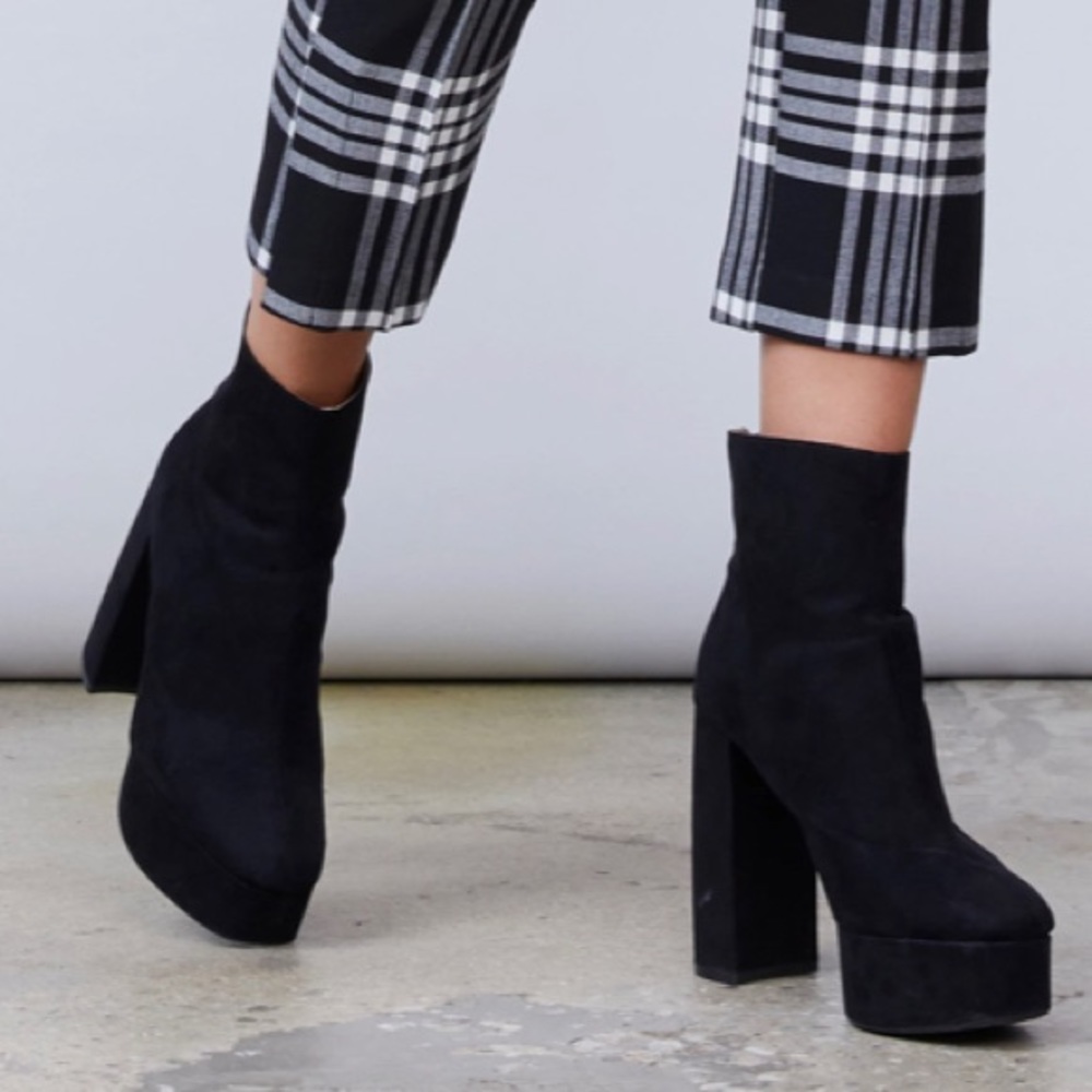 ZARA ~ Platform Suede Booties